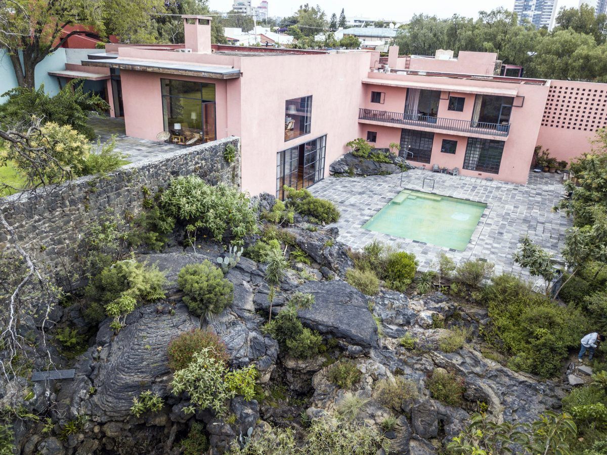 Luis Barragan Casa Pedregal Tour – Explore Mexico's Modernist Architectural Masterpiece 