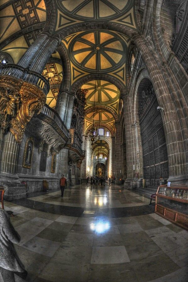 Metropolitan Cathedral of Mexico City Guided Tour - Discover Mexico City's Iconic Religious and Cultural Site