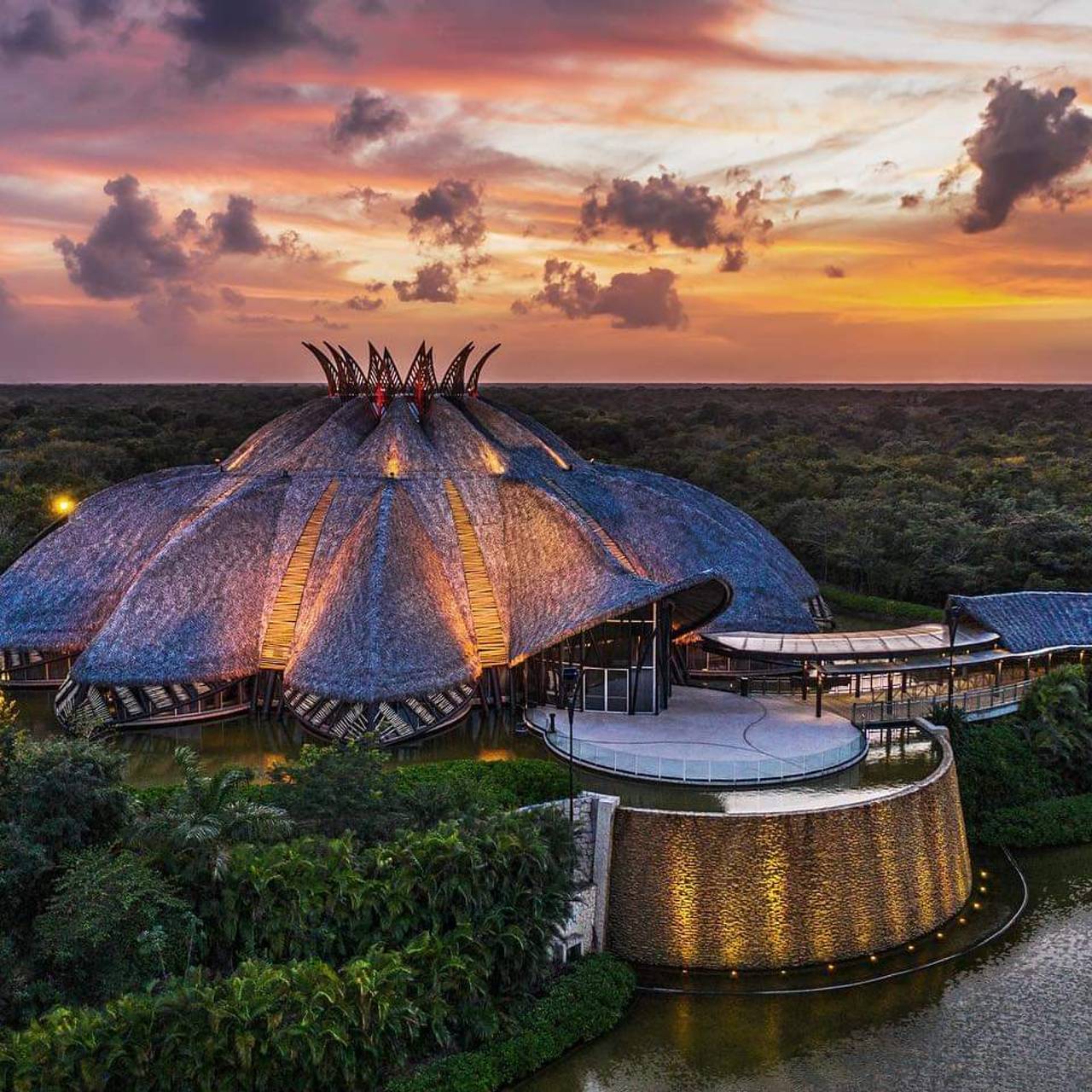 Cirque du Soleil JOYÀ Riviera Maya - Three-Course Dinner & Show