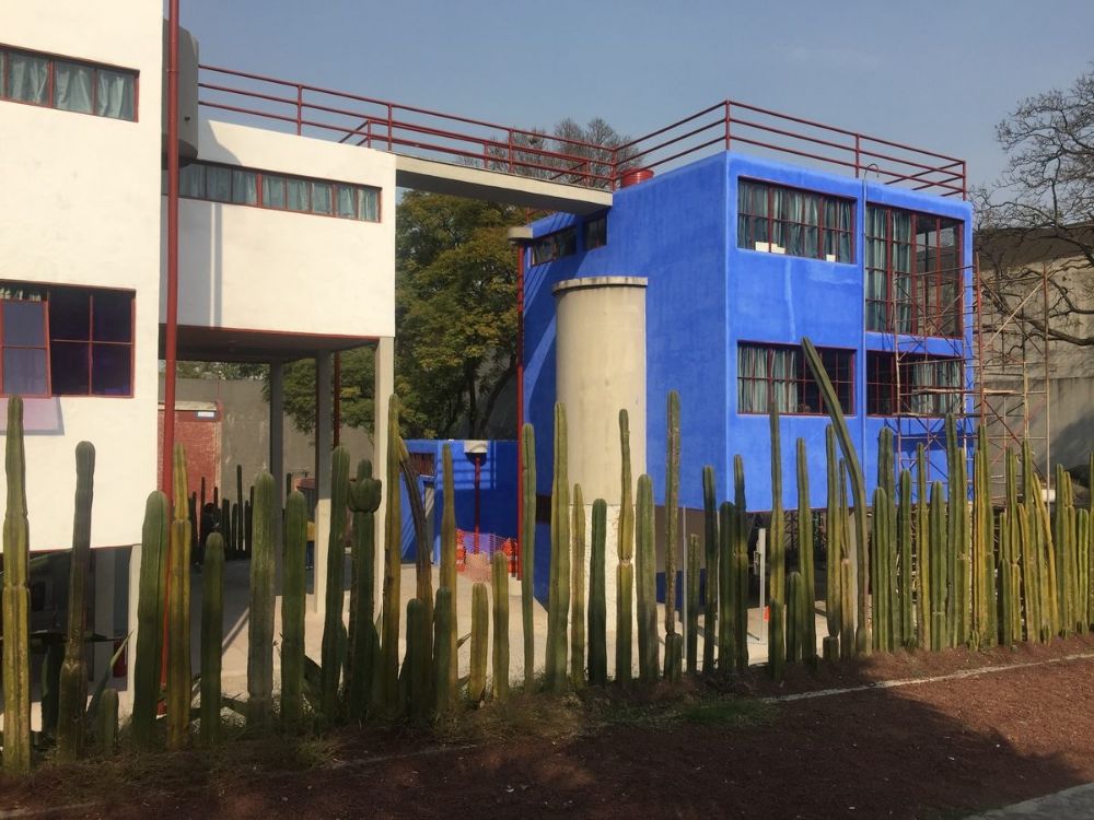 Frida Kahlo &amp; Diego Rivera Studio House Tour – Explore the Iconic Artists' Home and Studio in Mexico City 