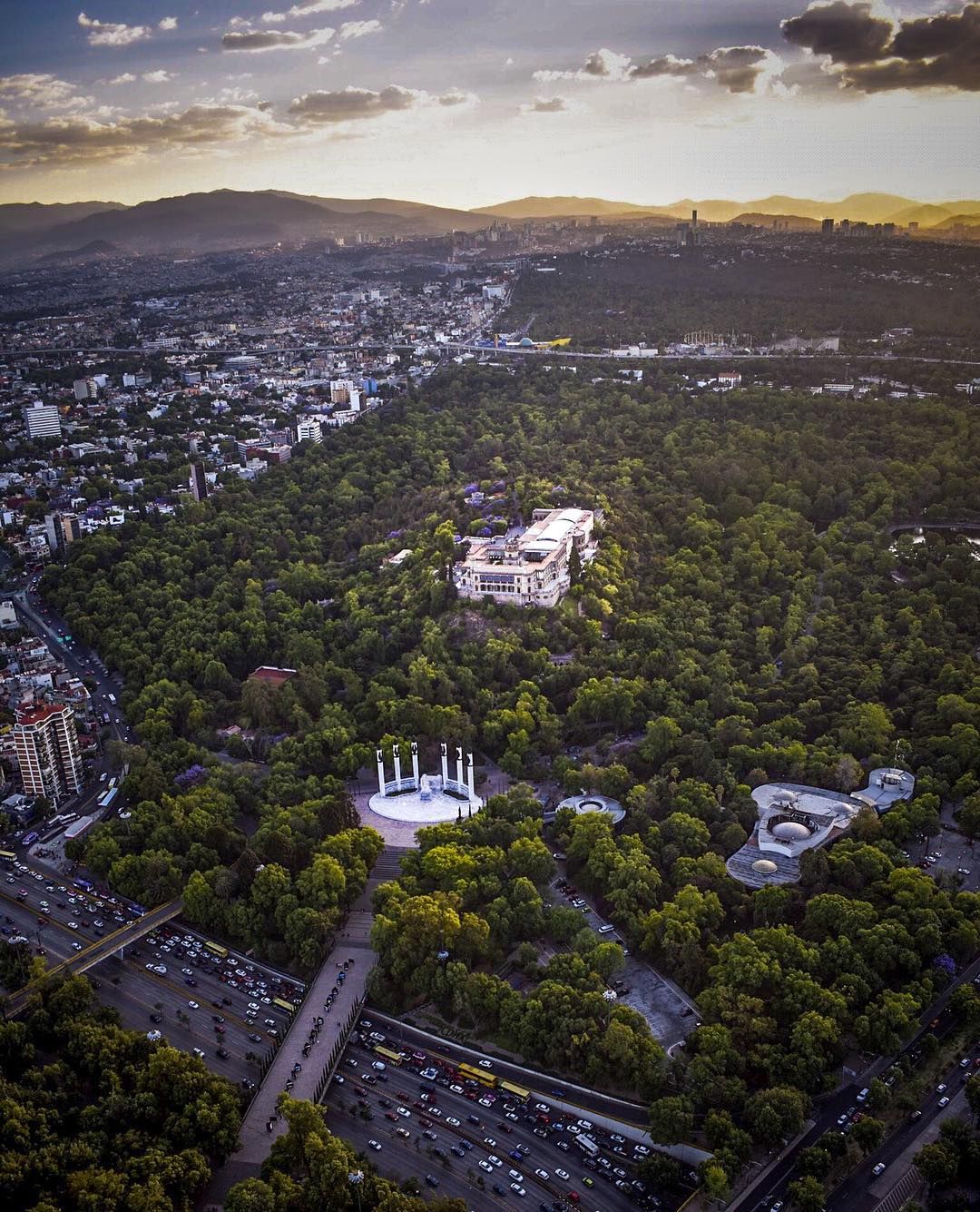 Chapultepec Castle Full Experience – Mexico City Castle Tickets &amp; History Tour 