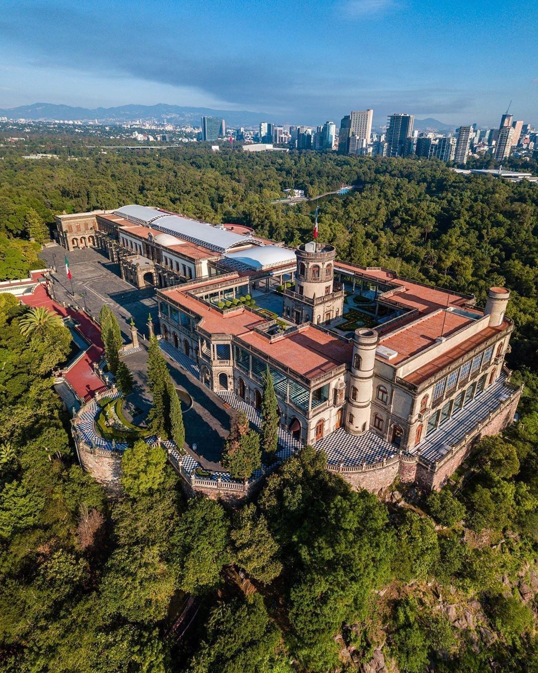 Chapultepec Castle Full Experience – Mexico City Castle Tickets &amp; History Tour 