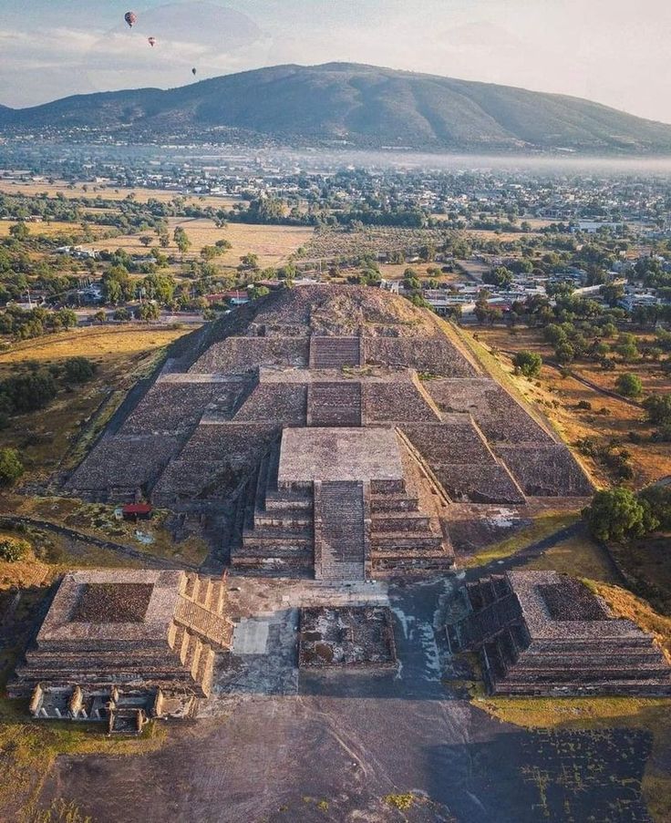 Teotihuacan Full-Day Tour – Pyramid of the Sun, Pyramid of the Moon &amp; More