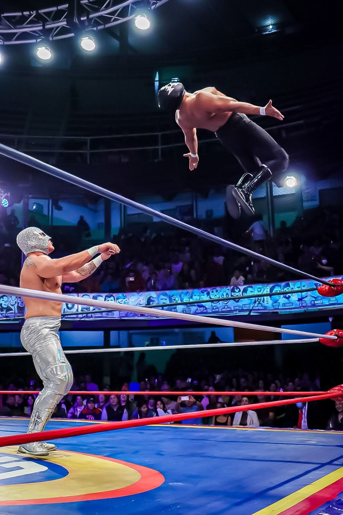Lucha Libre Mexico City Tour – Live Mexican Wrestling Experience at Arena México