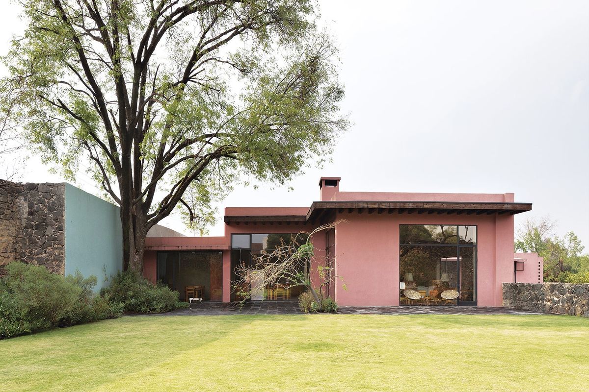 Luis Barragan Casa Pedregal Tour – Explore Mexico's Modernist Architectural Masterpiece 