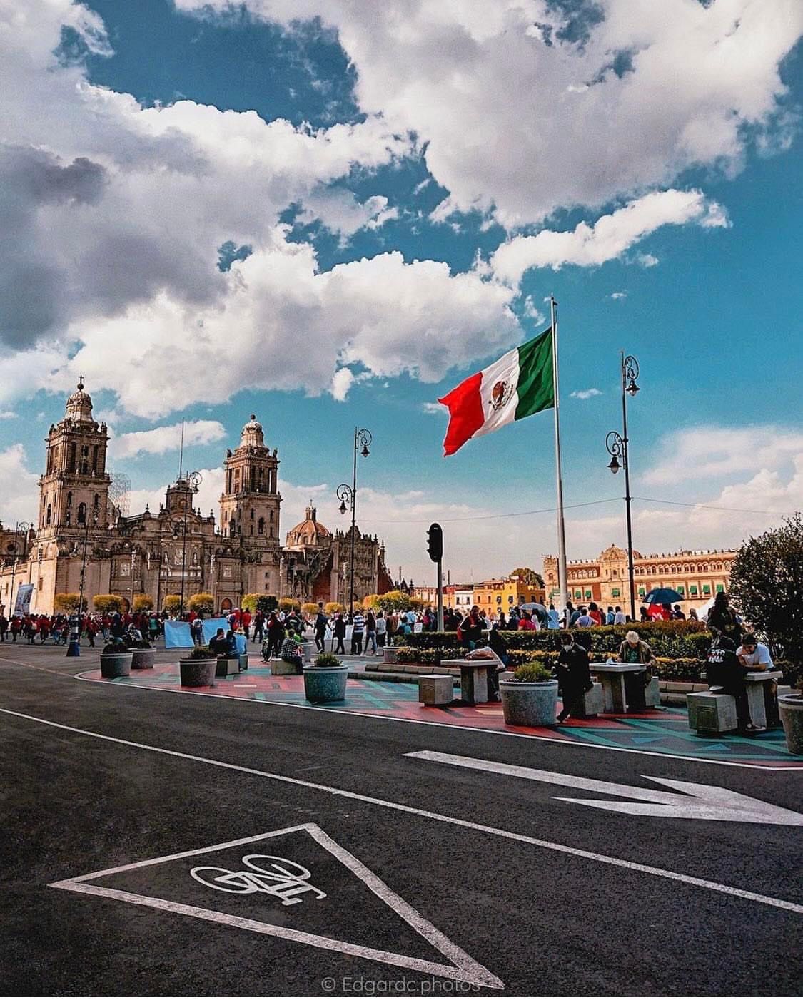 Zocalo Historical Center Walking Tour – Discover Mexico City's Historic Heart