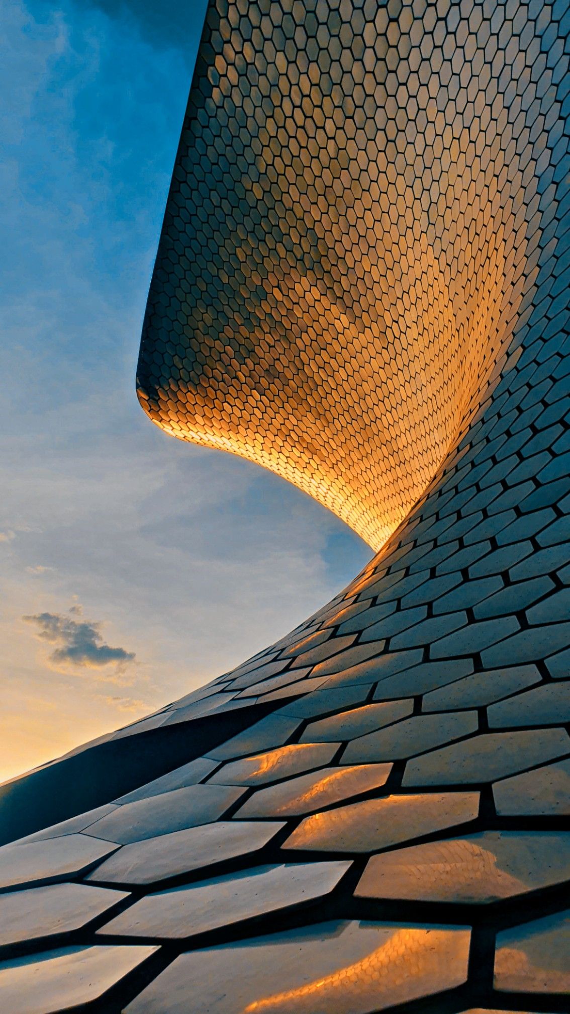 Soumaya Museum Guided Visit – Explore Iconic Art &amp; Architecture in Mexico City